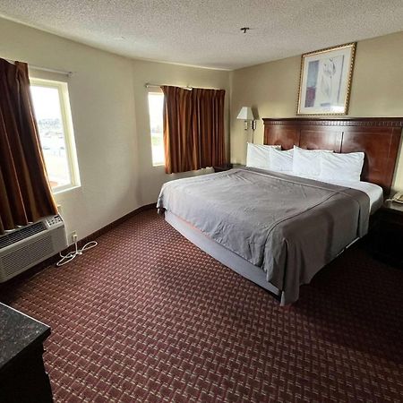 Days Inn & Suites By Wyndham Rancho Cordova Zewnętrze zdjęcie