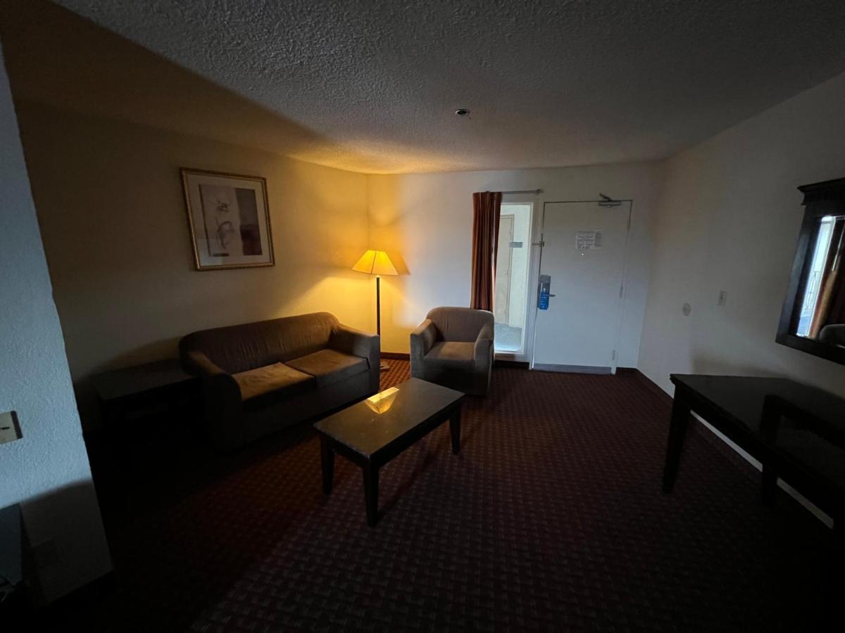 Days Inn & Suites By Wyndham Rancho Cordova Zewnętrze zdjęcie